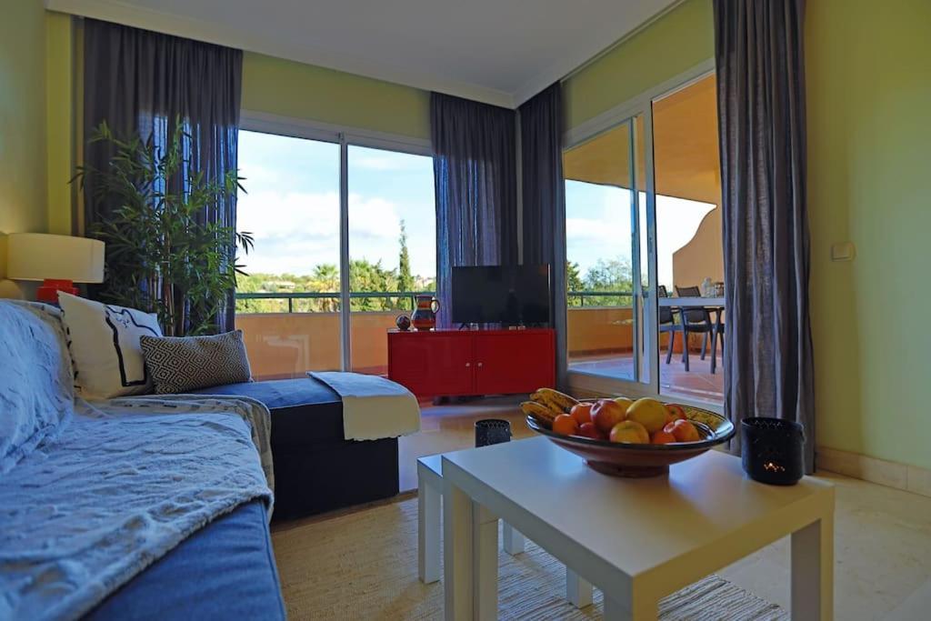 Apartment R09 Patios One Bedroom Marbella